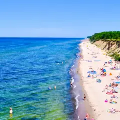 Kołobrzeg czy Świnoujście? Który kurort wybrać na idealny urlop?