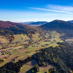 Mszana Dolna: Odkryj Beskid Wyspowy i serce kultury Zagórzan!