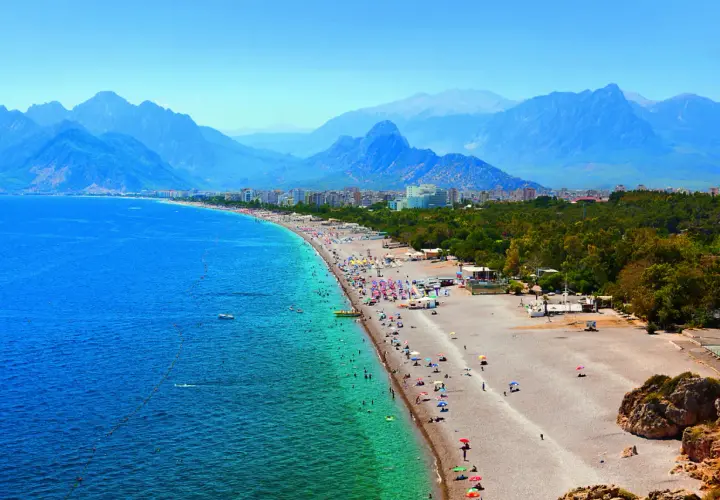 Antalya: Morze Śródziemne dlaczego to raj na wakacje?