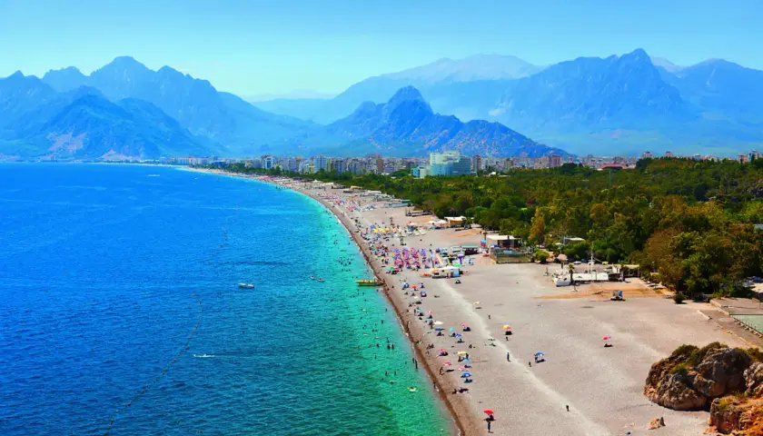 Antalya: Morze Śródziemne dlaczego to raj na wakacje?